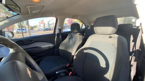 Imagen 13 de 17 de Chevrolet Onix 2018 1.4 Joy Ls + 98cv