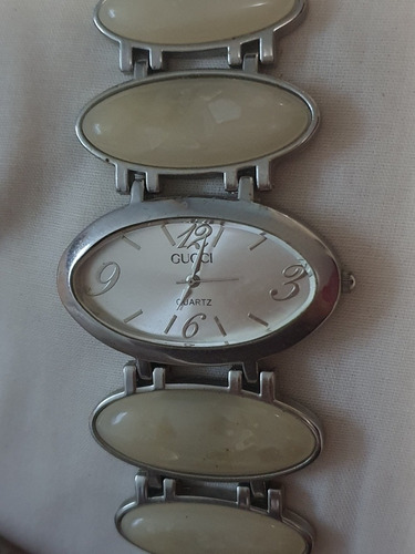 Relógio Vintage Gucci Com Pulseira Madre Pérola