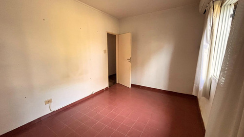 Casa En Villa Elisa De 3 Dormitorios Con Parque
