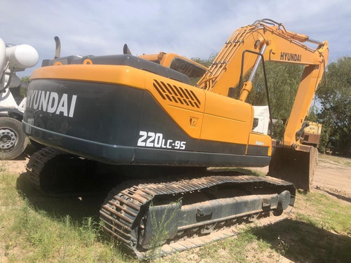 Imagen 2 de 5 de Excavadora Hyundai 220