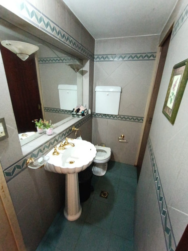Excelente Chalet 4 Ambs Con Patio, Quincho, Gge