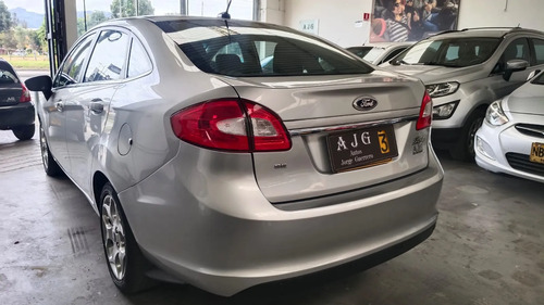 Ford Fiesta 1.6 At