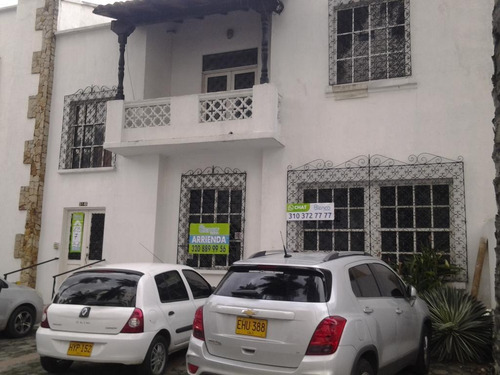 Imagen 2 de 17 de Casa En Arriendo En Cali Versalles. Cod 60734