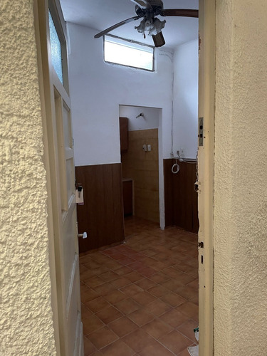 Imagen 2 de 10 de Apartamento Interno Con Buena Ventilación Y Luz.