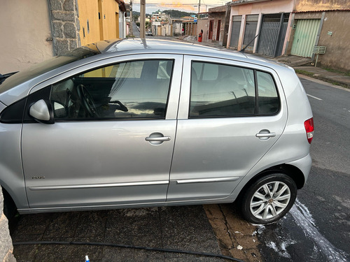 Volkswagen Fox 1.6 Plus Total Flex 5p