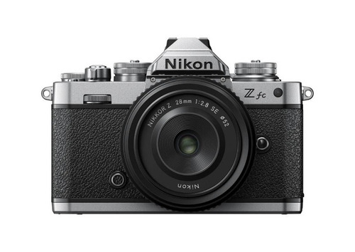  Nikon Kit Z fc + lente 28mm f/2.8 SE sin espejo color  negro 