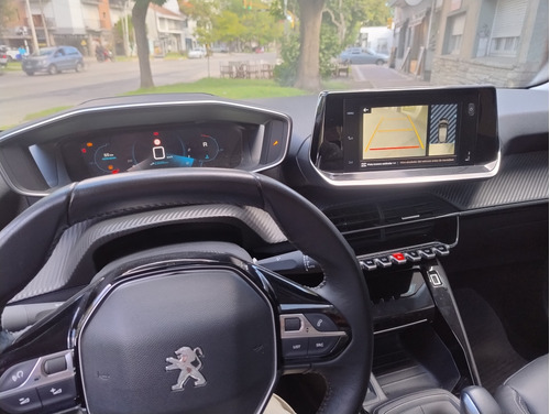 Peugeot 208 1.6 Feline Tiptronic