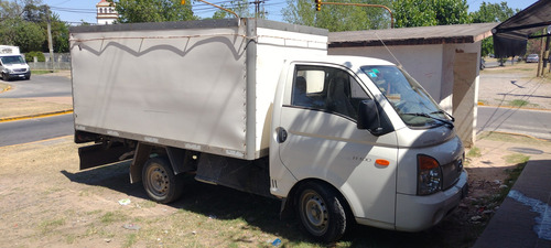 Imagen 3 de 3 de Hyundai H100 2010 2.5 Truck C/caja Tci 100hp