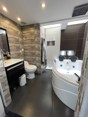 Imagen 13 de 17 de Casa En Conjunto Cerrado 3 Habitaciones Con Jacuzzi