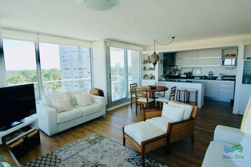 Apartamento 3 Dormitorios En Venta, Av. Roosevelt, Punta Del Este