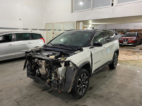 Jeep Commander 2022 En Marcha Y Andando Chocada Poloautos