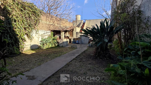 Casa En Venta 3 Ambientes Caseros
