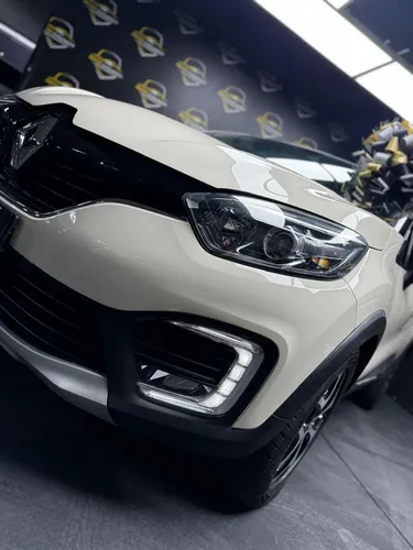 Renault Captur 2.0 Iconic At