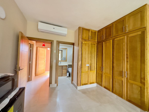Apartamento Remodelado Y Amueblado A Pasos De La Playa En Boca Chica