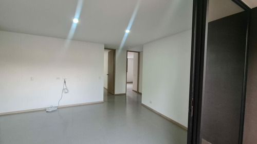 Imagen 17 de 22 de Apartamento La Castellana 3 Habitaciones, 3balcón, Parqueadr