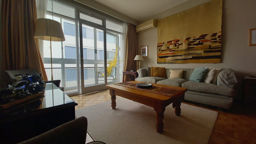 Alquiler Apartamento 3 Dormitorios Amueblado . Ciudad Vieja