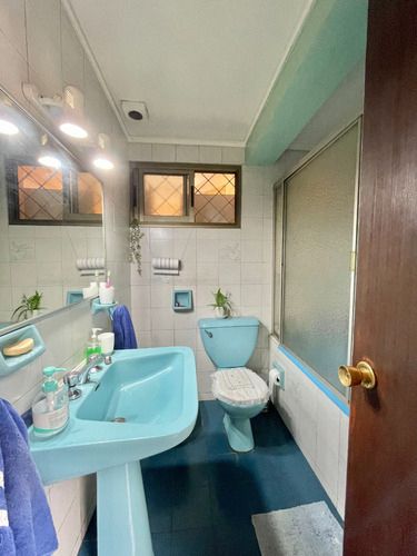 Oportunidad! En Amplio Terreno 370 M2, Manquehue N. - Video!