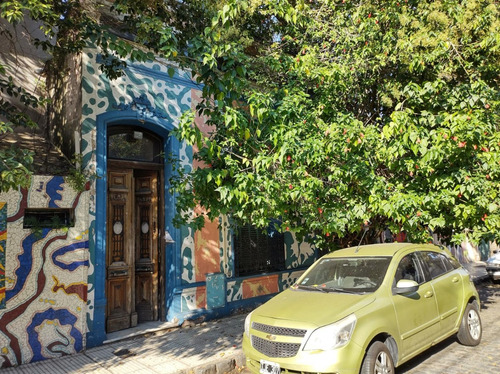 Merolla Vende | Hermosa Casa A Reciclar En Barracas | Lote 8.70 X 42 Aprox.