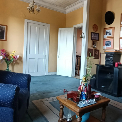 Casa En General De La Lastra, Independencia.