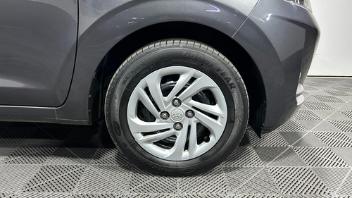 Hyundai Grand I-10 Plus 1.2 MT