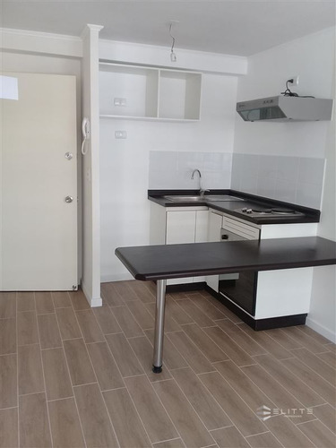 Departamento En Venta De 1 Dorm. En Estación Central