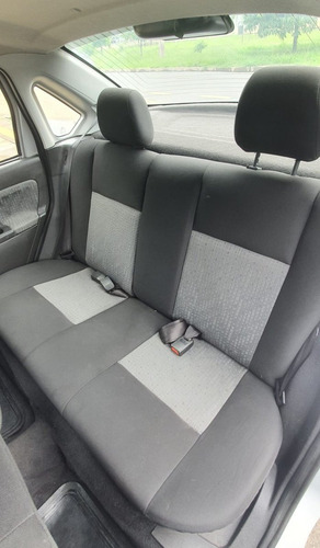 Fiesta Sedan 1.6 Mpi Sedan 8v Flex 4p Manual
