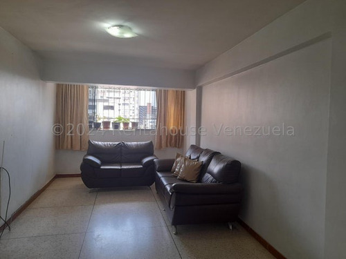 Apartamento En Venta Parroquia San Juan 24-22910