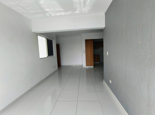 Apartamento En Renta Ubicado En La Av. Hispanoamericana