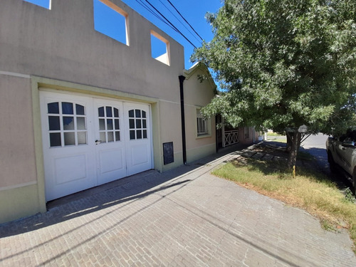 Imagen 3 de 20 de En Venta Casa Modernizada Barrio Anchorena