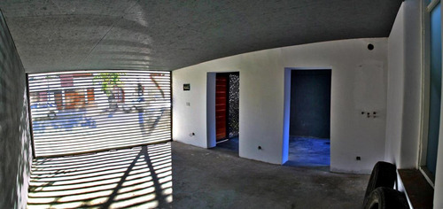 Se Vende Moderna Casa Reciclada