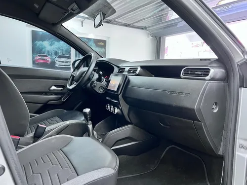 Renault Duster Intens MT 1.3 Turbo 4x4 2023