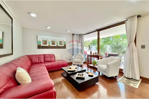 Doble Jardin De Buen Tamaño Privado, Las Condes