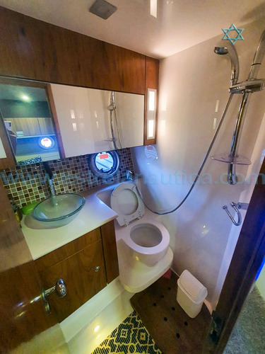 Imagem 8 de 9 de Lancha Ecomariner 400 Ht Barco Iate Ferretti Azimut Phantom