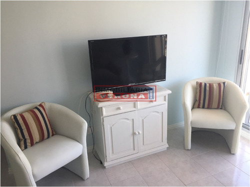 Apartamento En Brava - Punta Del Este- Ref: 6918