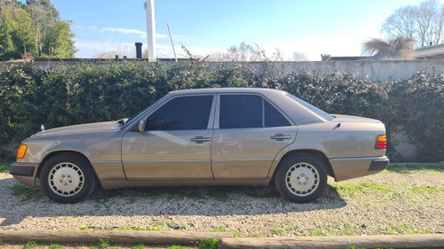 Imagen 2 de 15 de Mercedes-benz 200 2.0 E 1990