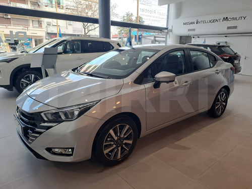 Nissan Versa 1.6 Advance At