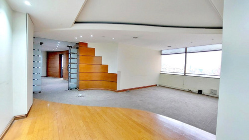Vende Espectacular Oficina. Insuperable Ubicación Las Condes