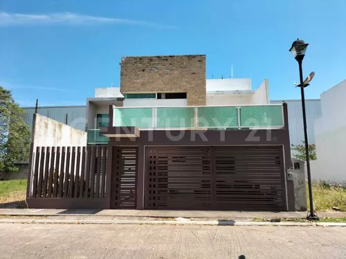 Casa Amueblada Renta Ángeles De Ixtacomitán Villahermosa Tabasco | Metros  Cúbicos