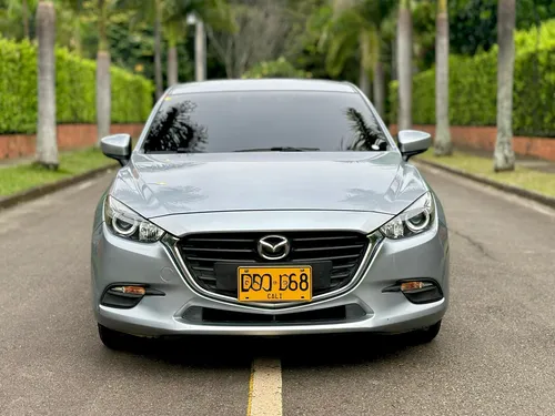 Mazda 3 Sedan Automático Con Cuero
