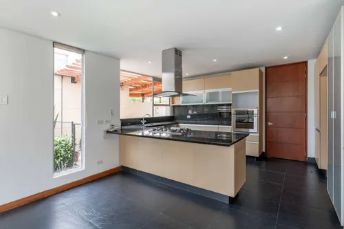 Casa En Arriendo/venta En Barrio Fonqueta. Cod V22109
