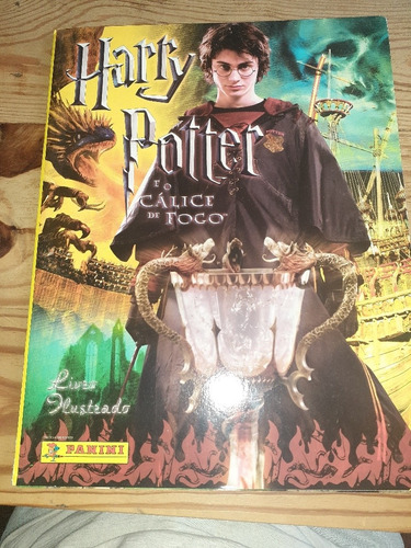 Álbum De Figurinhas - Harry Potter E O Cálice De Fogo. (Usado)