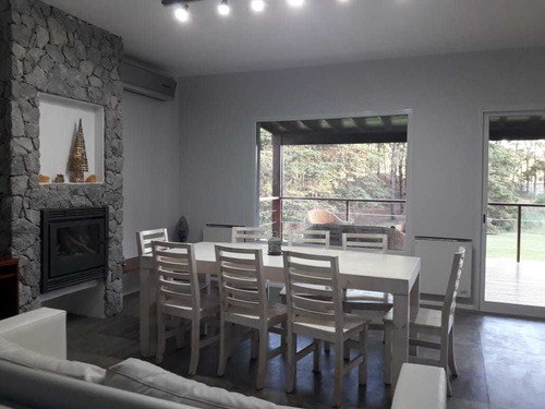 Imagen 12 de 17 de Alquilo Casa Temporal, Costa Esmeralda. Barrio Deportiva. Hasta 11 Personas.