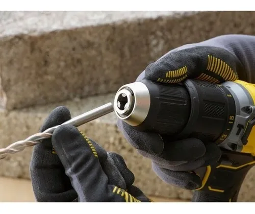 Taladro percutor Stanley SBD715C2K 13mm 20v brushless 2 baterías
