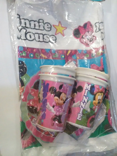 Imagen 1 de 3 de Combo De Fiesta Mantel De Minnie Mouse Con 4 Vasos Y 4 Plato