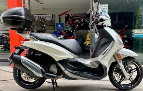 Imagen 1 de 9 de Piaggio Beverly 350
