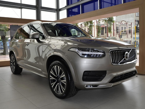 Imagen 4 de 14 de Xc90 B6 Momentum