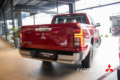 Mitsubishi Triton 2.4 BITURBO DIESEL CD HPE-S 4X4 AUTOMÁTICO