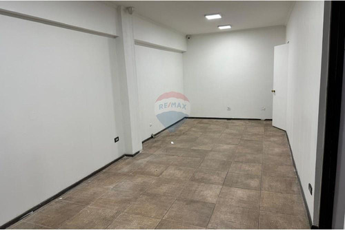 Local Comercial En Metro Los Leones