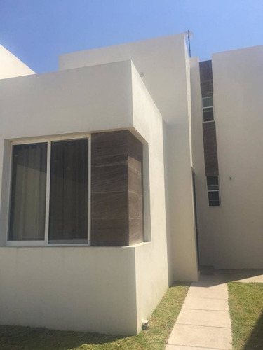 Imagen 9 de 12 de Casa En Renta Flor De Nochebuena, Residencial San Javier, 34232