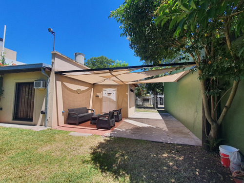 Casa , Una Habitación Con Placard, Un Baño, Estar Comedor